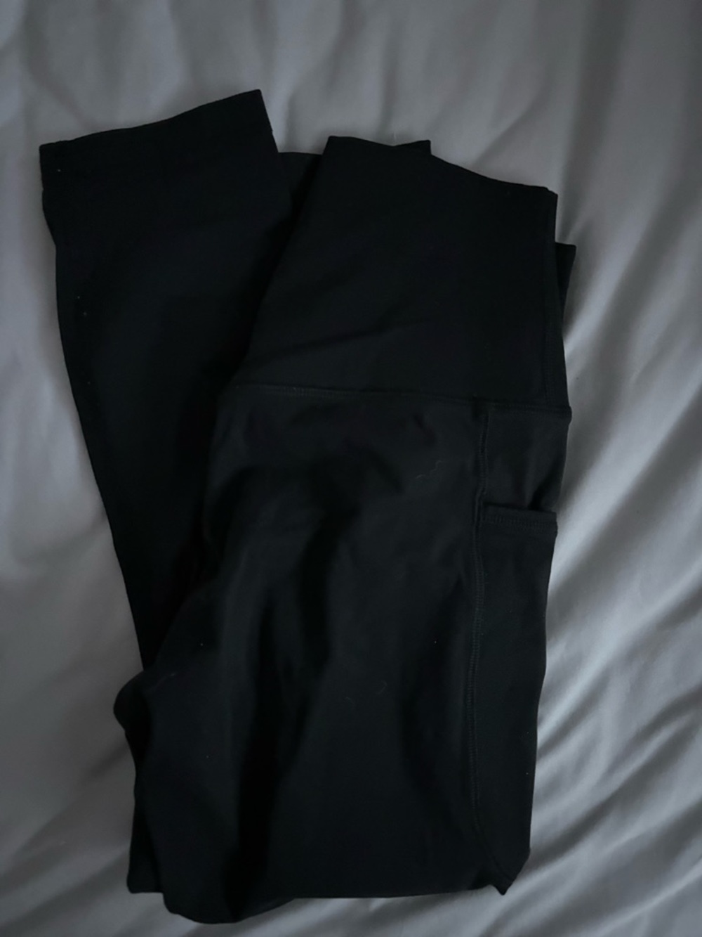 Amazon Black High-Rise Leggings with Side Pocket